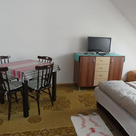 Halasi Szallashely Appartement Hajdúszoboszló Buitenkant foto